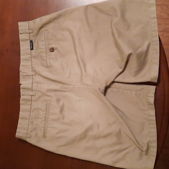 Shorts - Picture 2 of 3